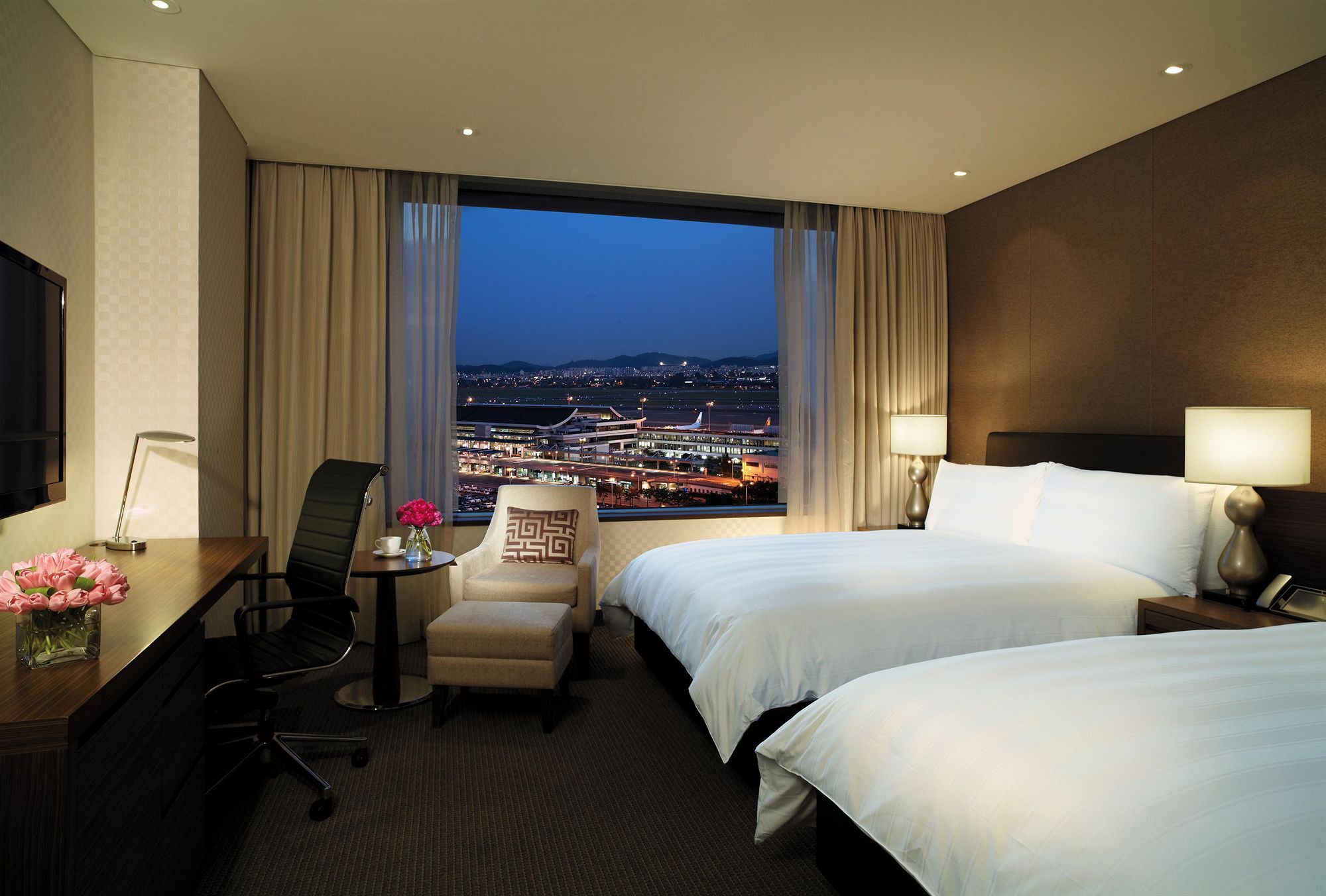 Lotte Gimpo Airport Hotel 3*